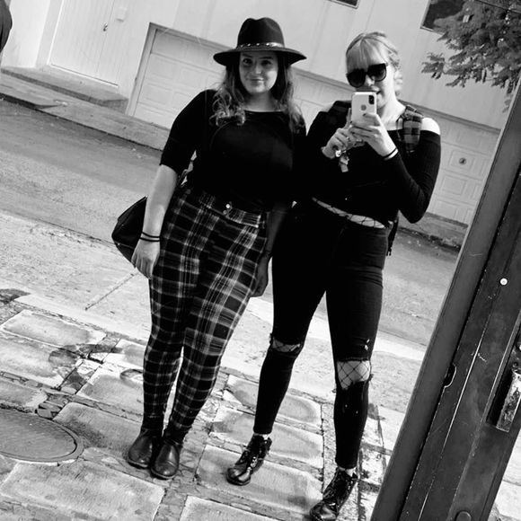 Meet your Posher, Lissys - Picture 1 of 1